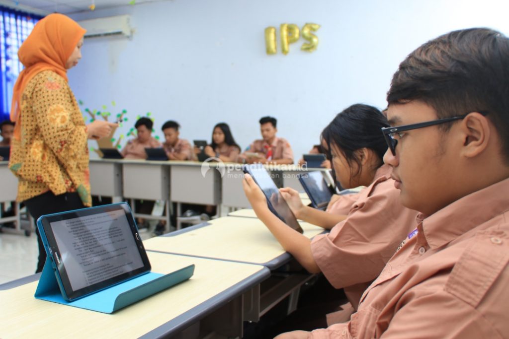 Sekarang Saatnya Sekolah Terapkan Sistem Digitalisasi Kumpulan 