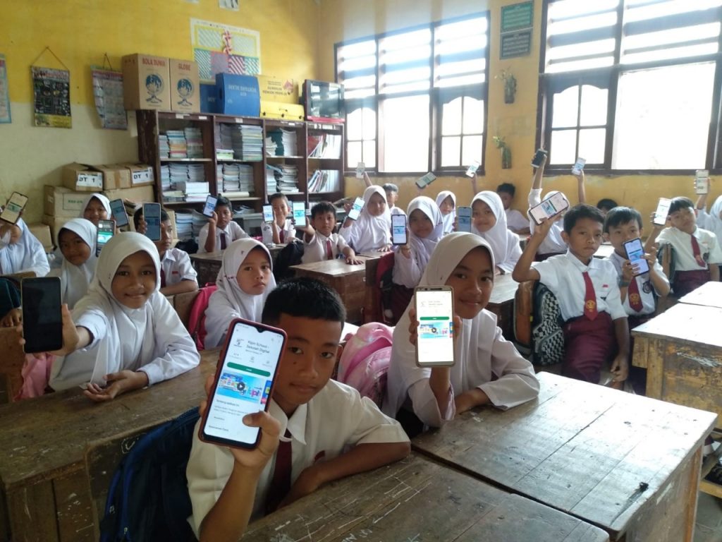 Students of SDN 2 Way Urang, Lampung Selatan