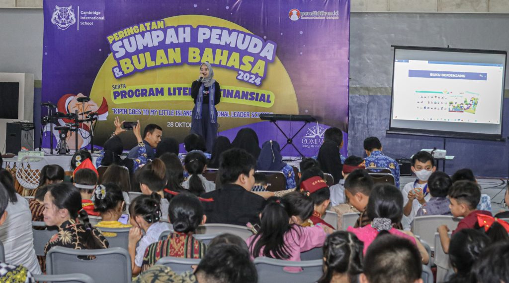 Paparan Materi Penunjang 6 Literasi Dasar oleh KIPIN