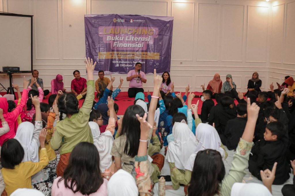 Pendidikan Finansial berbareng Yogi Anggraena, S.SI., M.Si Plt. Kepala Puskurjar BSKAP, Kemendikbud Ristek