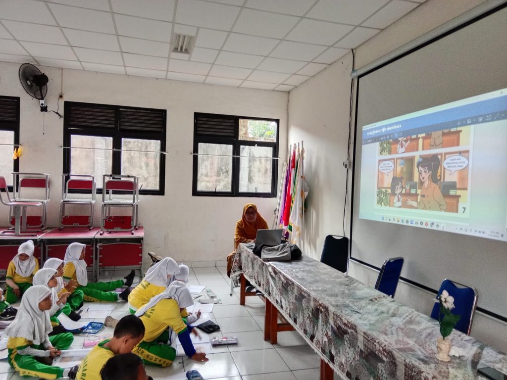 SDN Sukasari 7 Tangerang, Banten Learning in Class with Kipin
