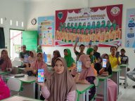 Guru Inspiratif SDN 29 Terusan: Peran Penting Guru dalam Menciptakan KBM yang Suportif