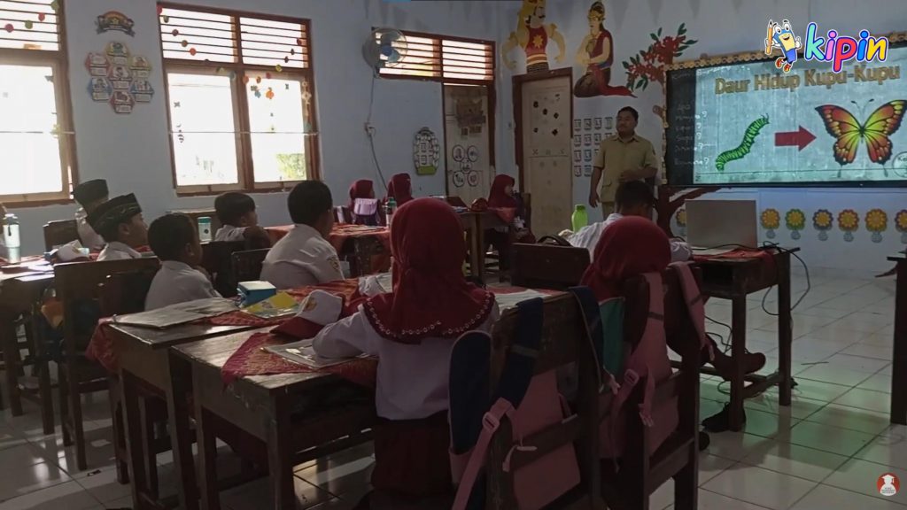 Video Pembelajaran Digital Kipin di SDN Kaweron 01 Blitar