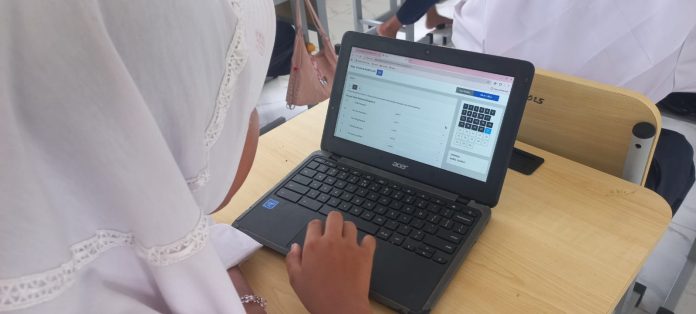 KBM Digital Canggih Tanpa Internet di SMP Negeri 2 Merapi Timur