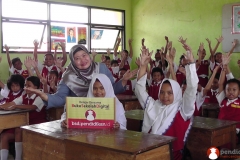belajar-di-kelas-bersama-buku-sekolah-digital01