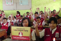 belajar-di-kelas-bersama-buku-sekolah-digital02