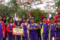 belajar-diluar-ruangan-menjadi-alternatif-pilihan-para-guru02
