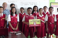 kegiatan-belajar-mengajar-siswa-di-surabaya04