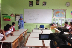 kegiatan-belajar-siswa-SD-surabaya01