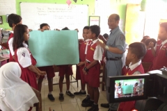 kegiatan-belajar-siswa-SD-surabaya14