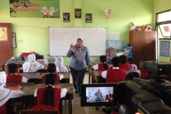 kegiatan-belajar-siswa-SD-surabaya20