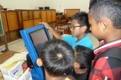 kios-pintar-membantu-pelajar-indonesia-mendapatkan-pembelajaran-tambahan-untuk-meningkatkan-pengetahuan-sekolah22