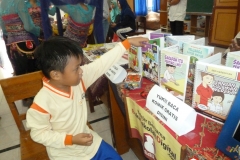 membaca-komik-pendidikan-bacaan-literasi-indonesia06