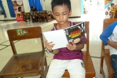 membaca-komik-pendidikan-bacaan-literasi-indonesia16