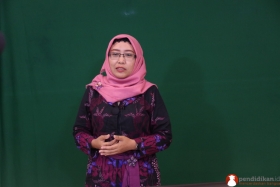 guru-biologi-sma-memproduksi-video-pendidikan4