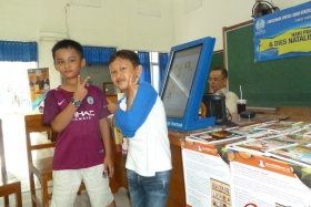 membaca-komik-pendidikan-bacaan-literasi-indonesia14