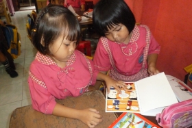 pelajar-tk-membaca-komik-literasi-anak-seri-moral-dan-kesehatan72